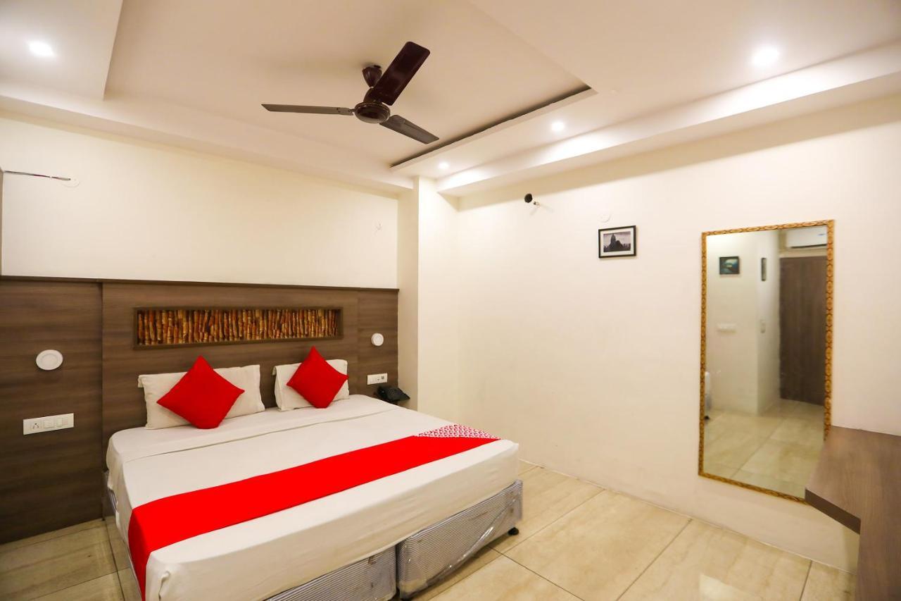 Oyo 62700 Hotel Surya Inn Panipat Ngoại thất bức ảnh