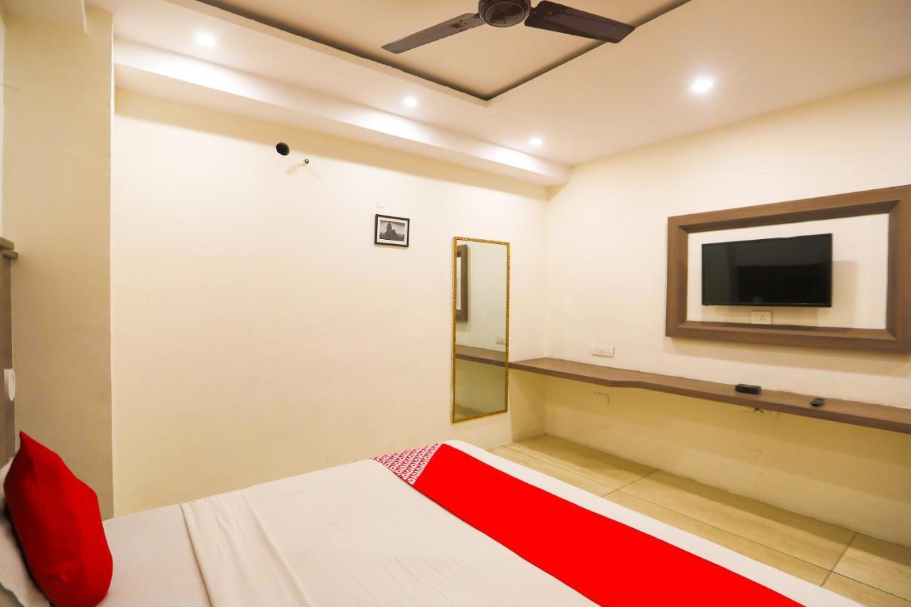 Oyo 62700 Hotel Surya Inn Panipat Ngoại thất bức ảnh