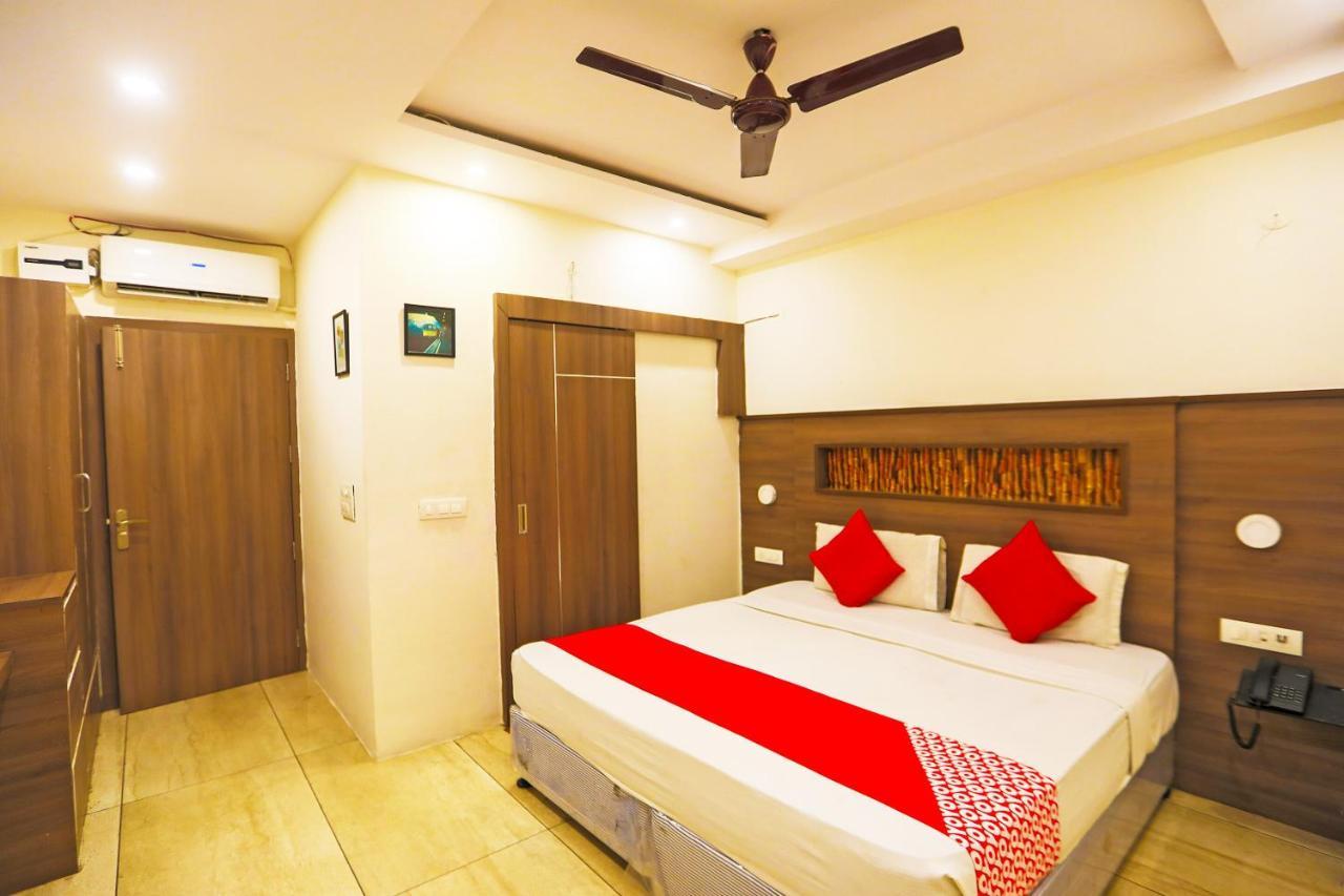 Oyo 62700 Hotel Surya Inn Panipat Ngoại thất bức ảnh